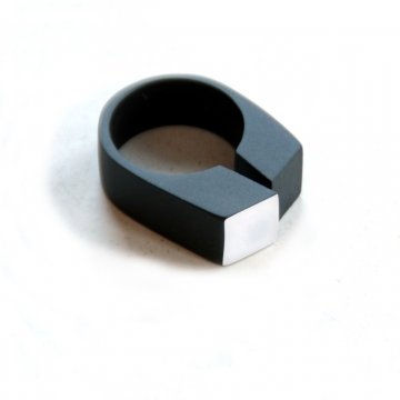 prsten cubic